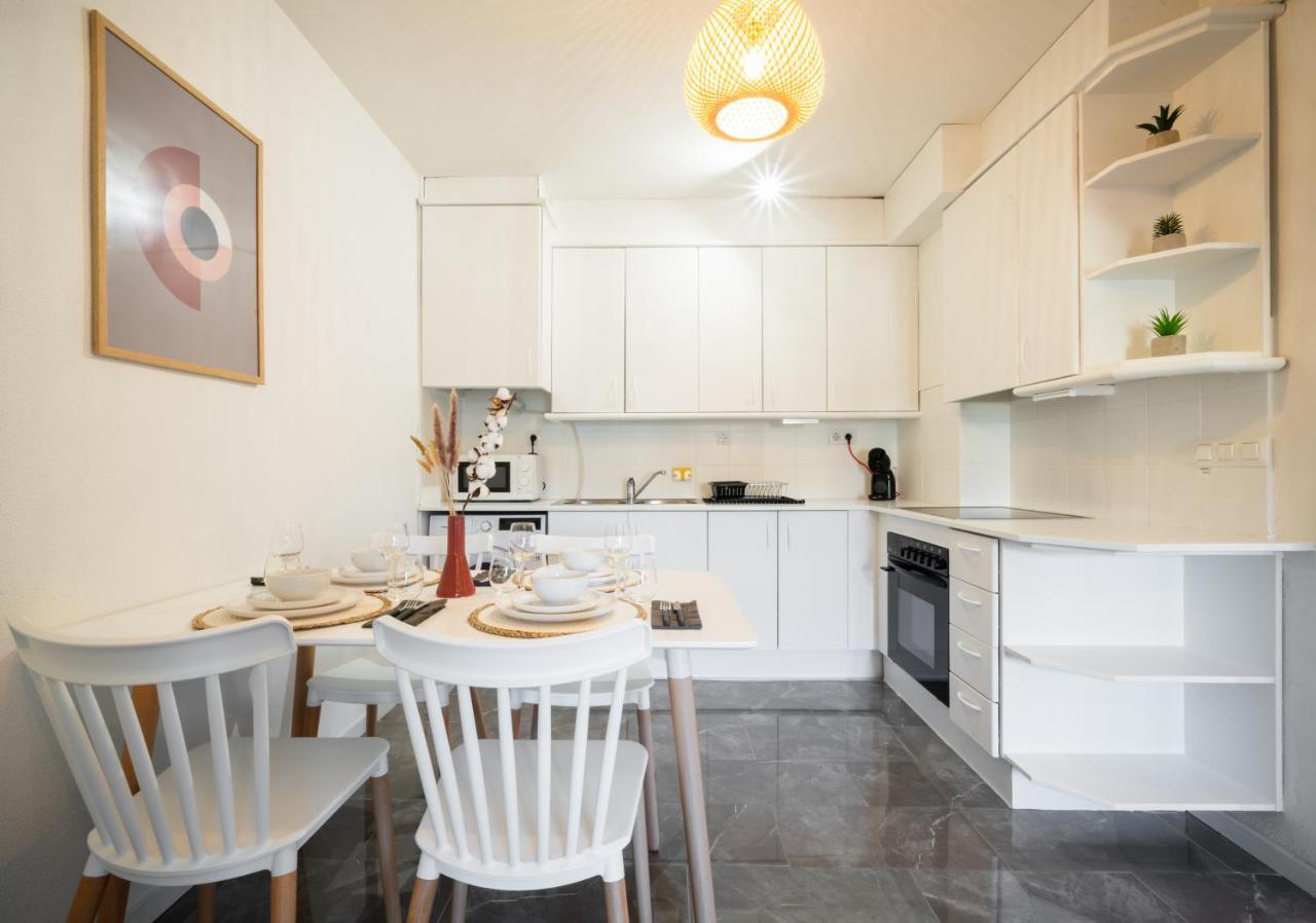 Bonito Apartamento Equipado, Cerca De La Playa 엠푸리아브라바 외부 사진